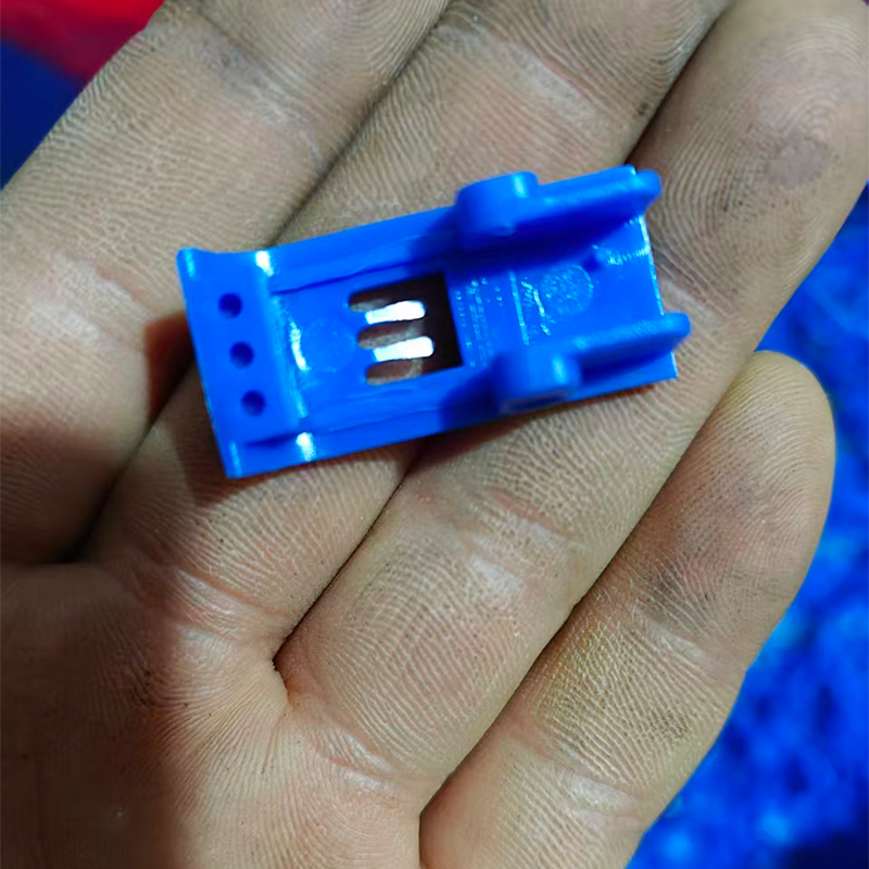 缝纫机机脚